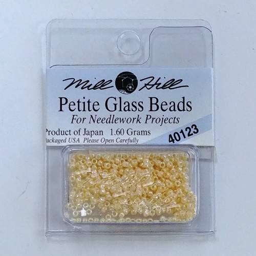 MH Petite Glass Beads - CREAM