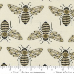 Bumble Bee In Flight - CLOUD