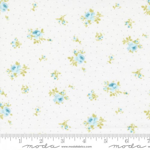 Medium Floral - LINEN WHITE Medium Floral - LINEN WHITE