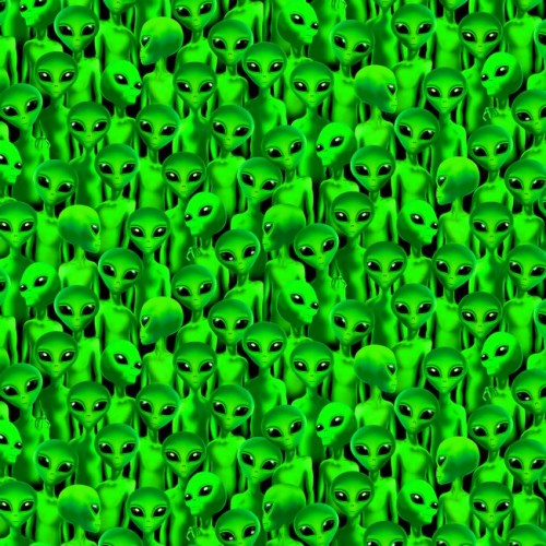 Packed Green Aliens - GREEN